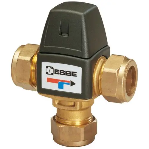 Mischventil von ESBE mit zwei Anschlussmöglichkeiten und einem Steuermechanismus für die Temperaturregelung. Gehäuse aus Metall mit Kunststoffoberteil.